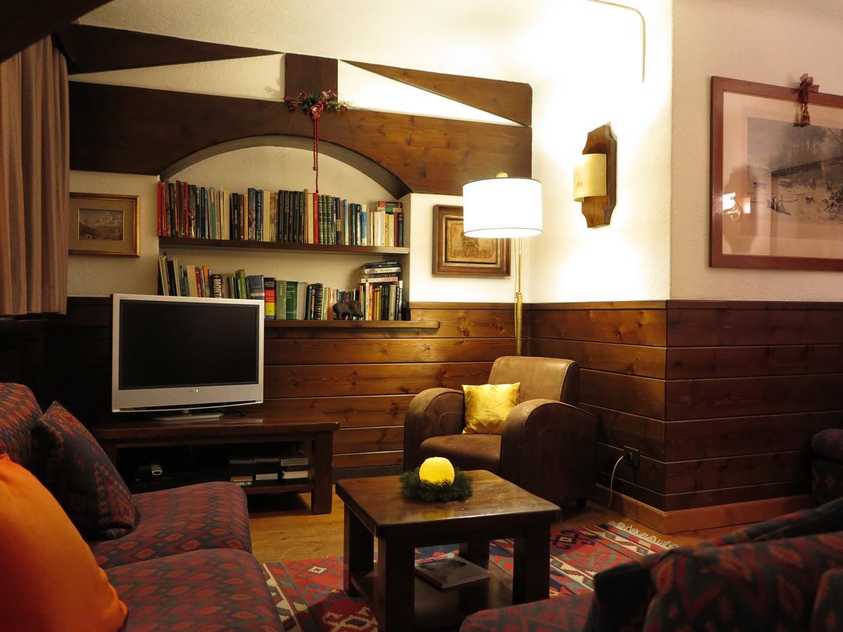 Hotel Fosson เบรยล์-แชร์วิเนีย ภายนอก รูปภาพ