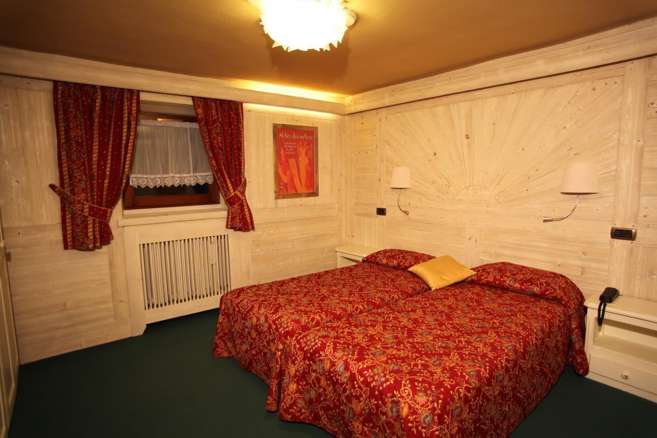 Hotel Fosson เบรยล์-แชร์วิเนีย ภายนอก รูปภาพ