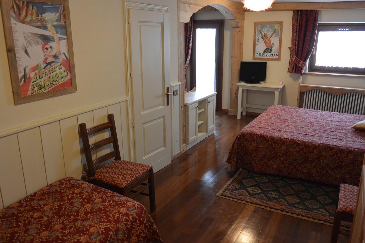 Hotel Fosson เบรยล์-แชร์วิเนีย ภายนอก รูปภาพ